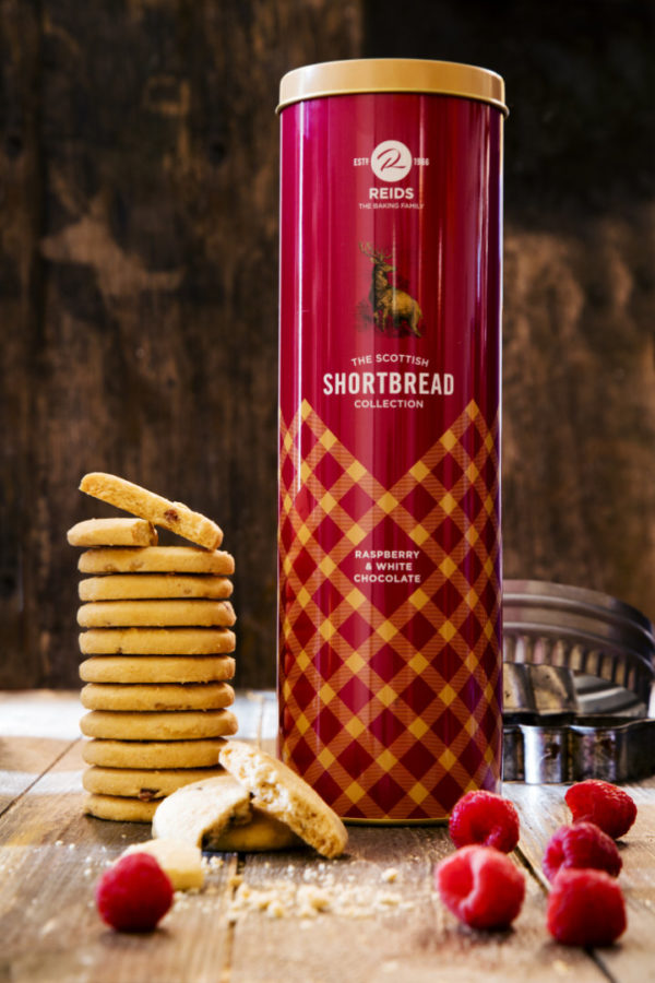 Shortbread Gift Tins (300g) - Raspberry & White Chocolate - Image 2